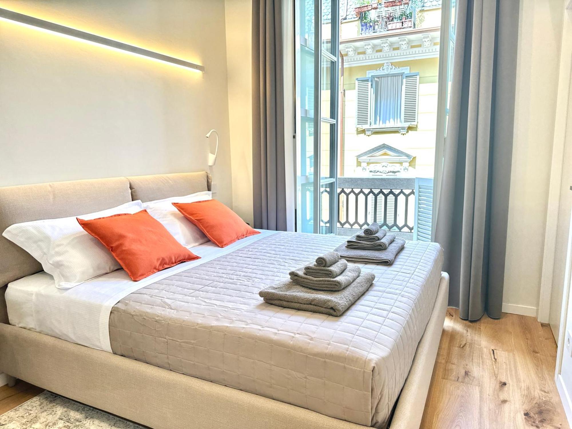 Savoy Luxury Apartment City Center Турин Экстерьер фото